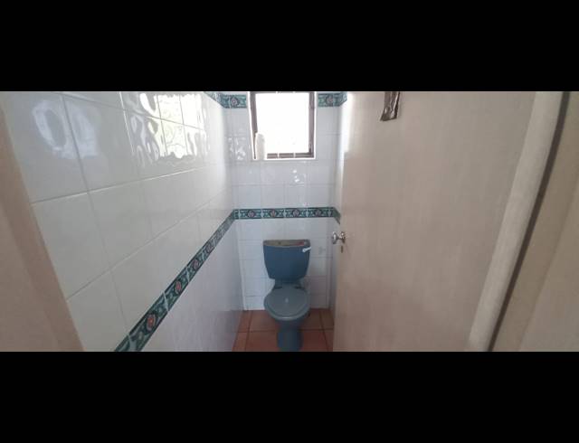 3 BEDROOM FREEHOLD FOR SALE IN GLENMORE